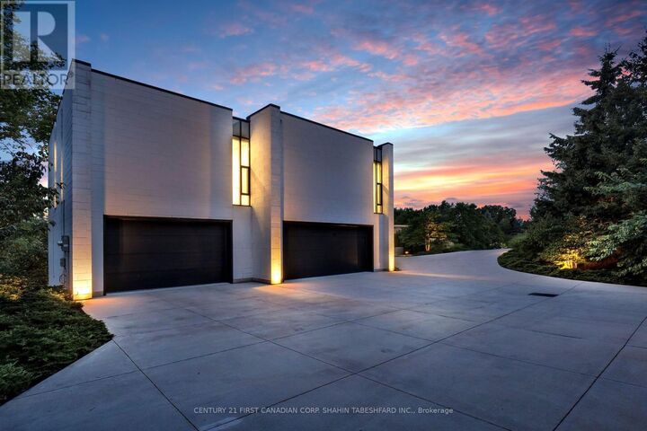 Property Photo: 756 Riverside Drive 2 ON N6H 2S4