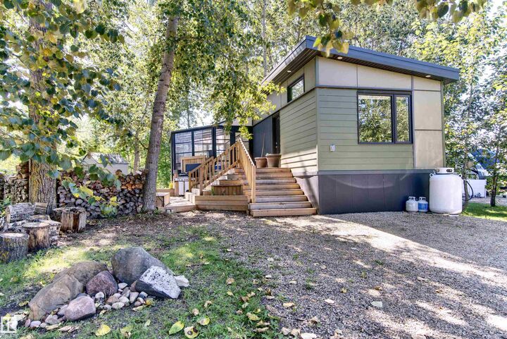 Property Photo:  51010 Range Road 264 16  AB T7Y 1E2 