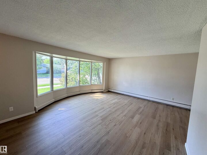 Property Photo:  5226 47 Avenue  AB T0A 3A4 