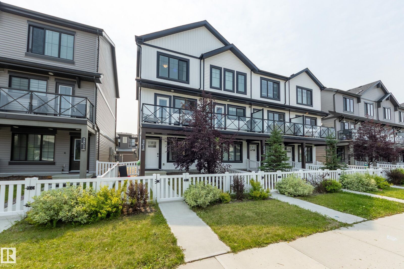 Property Photo:  19719 28 Avenue NW  AB T6M 1M1 