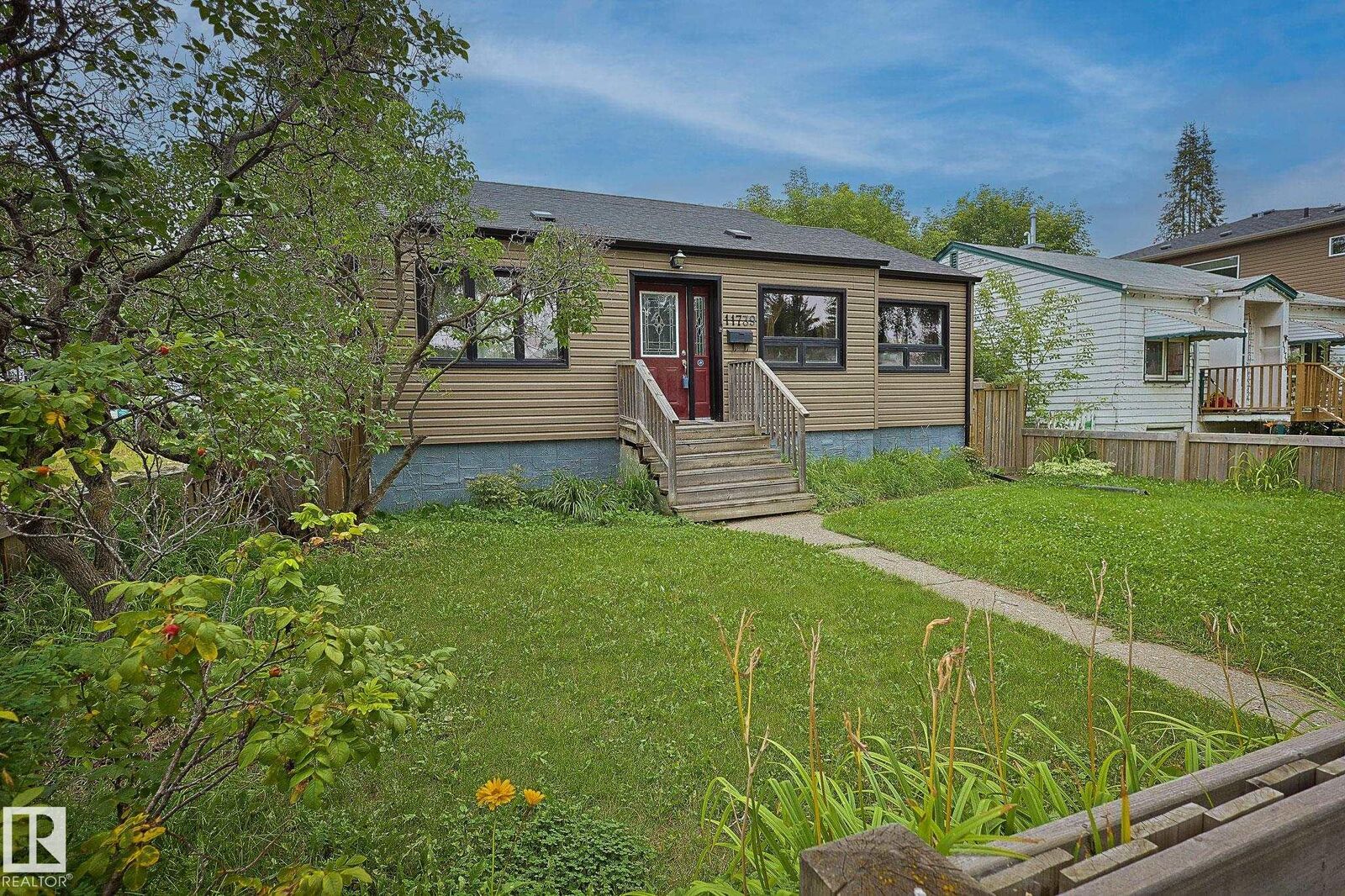 Property Photo: 11739 129 Street NW AB T5M 0Y8