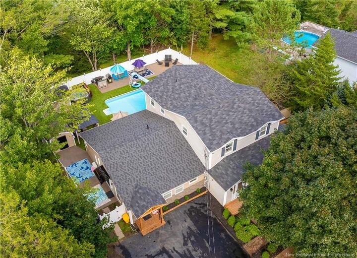 Property Photo: 5 Esdale Drive NB E2E 4H8