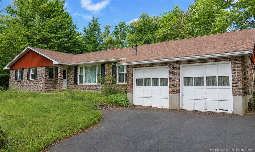 Property Photo:  1897 Hanwell Road  NB E3C 1M4 