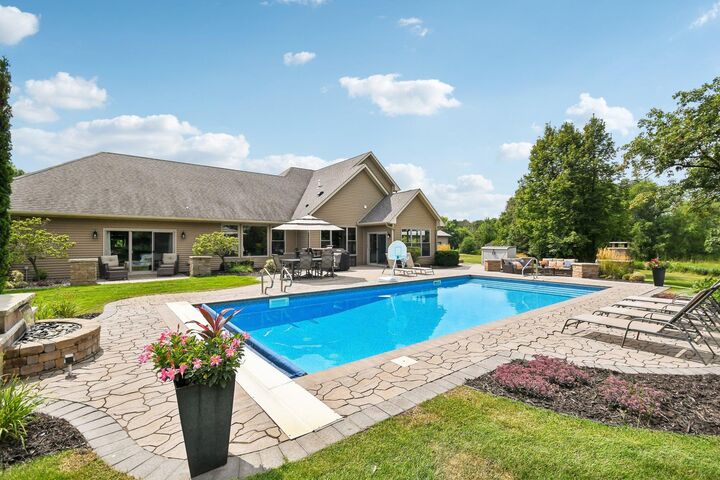 Property Photo:  11542 Tilton Trail S  MN 55374 