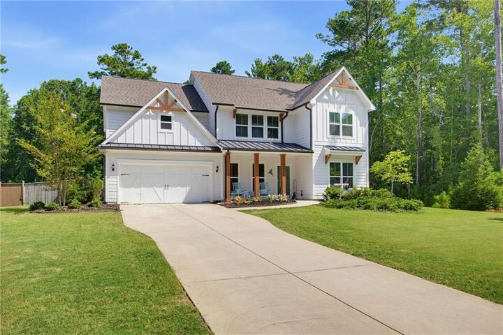 Property Photo: 6156 Collins Road NW GA 30101