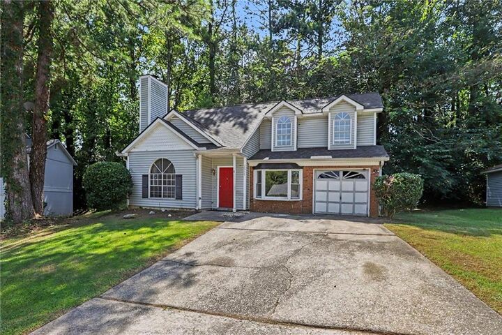 Property Photo: 2955 Sugarcreek Lane SE GA 30316