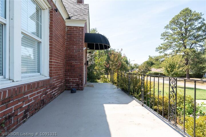 Property Photo:  2304 S M Street  AR 72901 