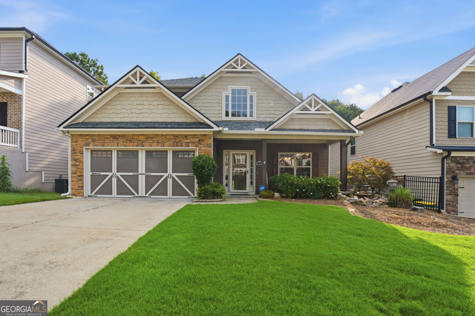 Property Photo:  423 Crestmont Lane  GA 30114 
