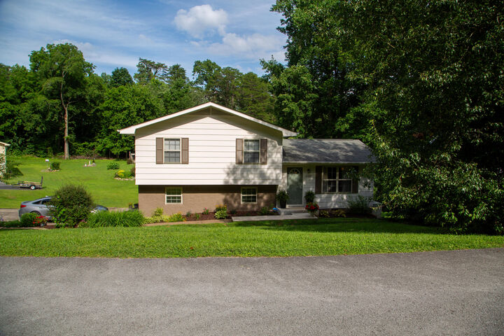 Property Photo: 11252 McGill Road TN 37379
