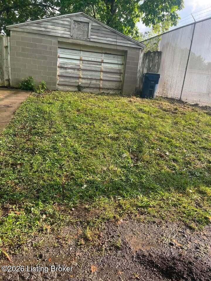 Property Photo: 3133 Del Park Terrace KY 40211