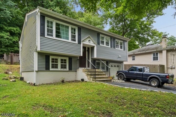 Property Photo:  560 Dell Rd  NJ 07850 