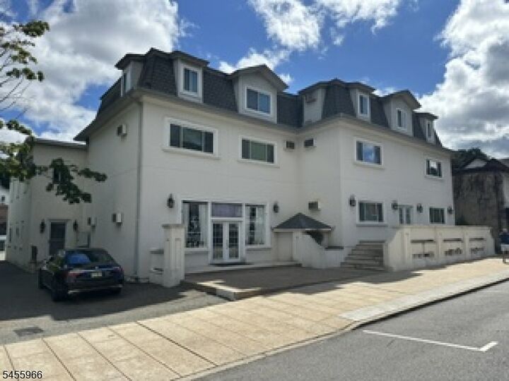 Property Photo:  234 Main St 2  NJ 07405 