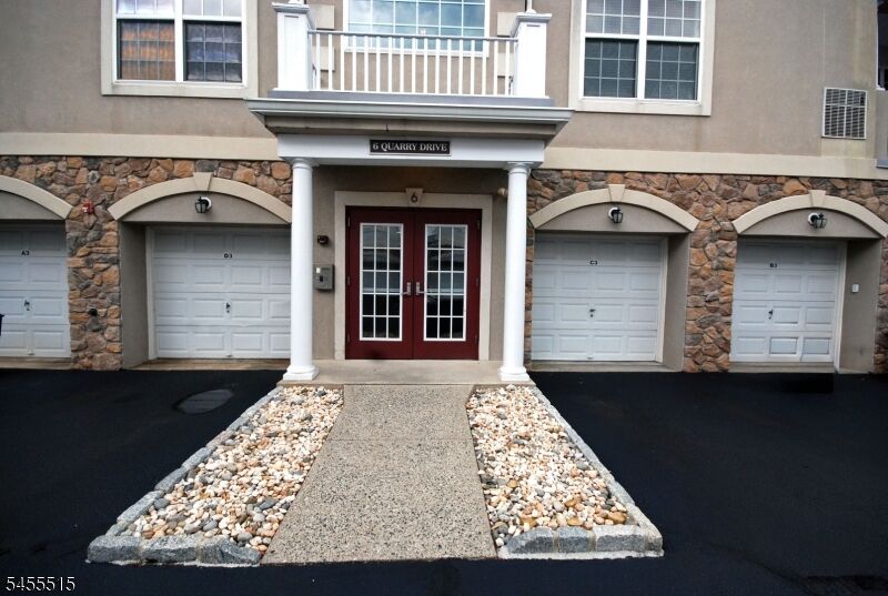Property Photo:  6 Quarry Dr A2  NJ 07424 