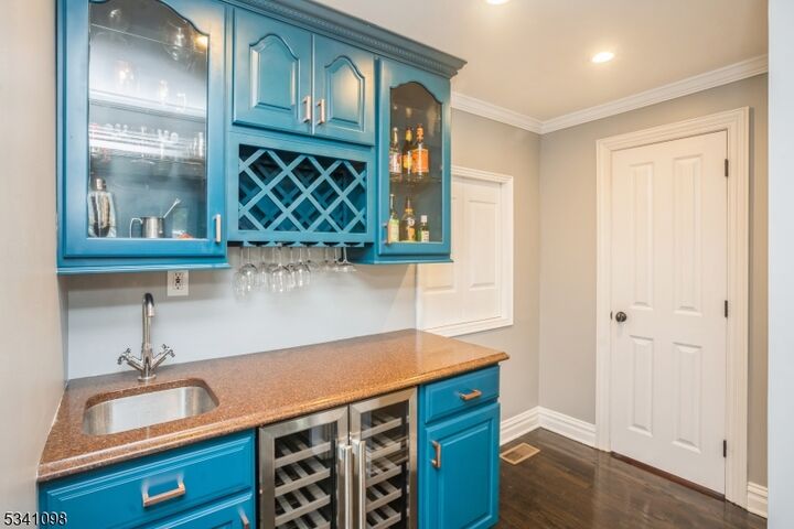 Property Photo:  88 W Main St  NJ 07945 