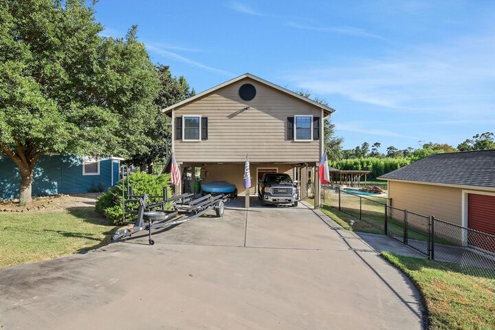 Property Photo: 140 Elm Drive TX 77360
