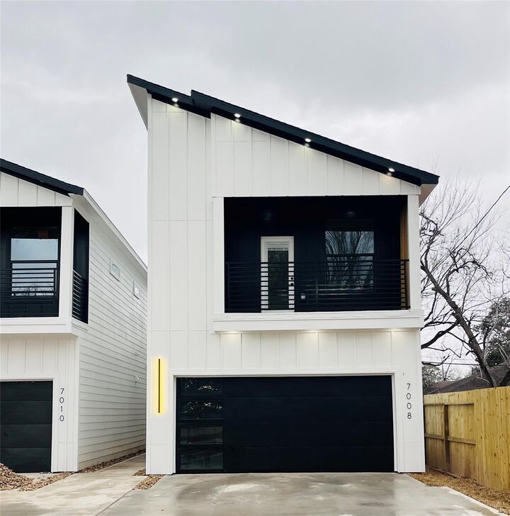 Property Photo:  7012 Sidney Street  TX 77021 