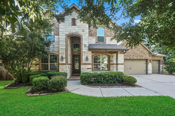 Property Photo:  107 Jordans Place  TX 77316 