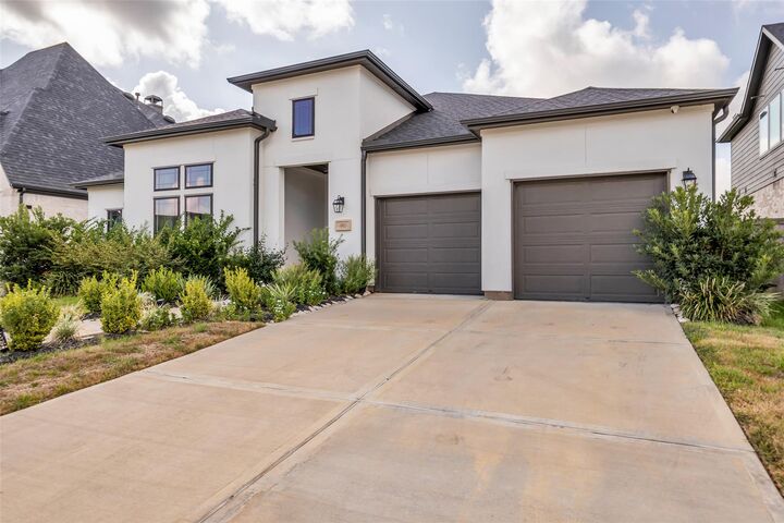 Property Photo:  10922 Providence Court  TX 77459 