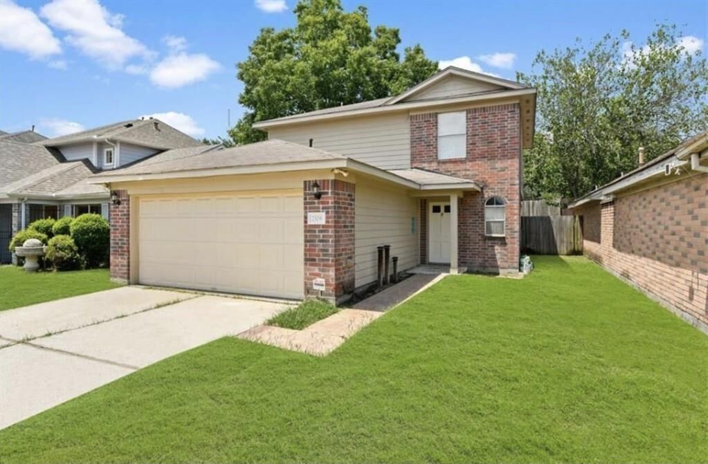 Property Photo: 2106 Tomlinson Trail Drive TX 77067