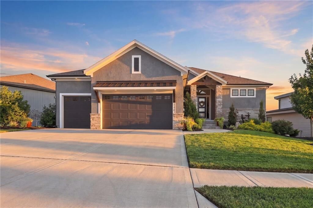 Property Photo:  17401 Richards Street  KS 66221 