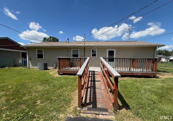 Property Photo: 723 Kiper Avenue IN 47601