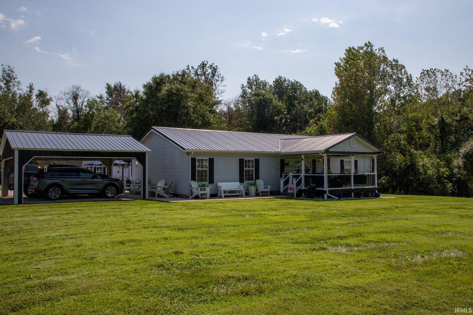 Property Photo: 193 E Gentry IN 47635