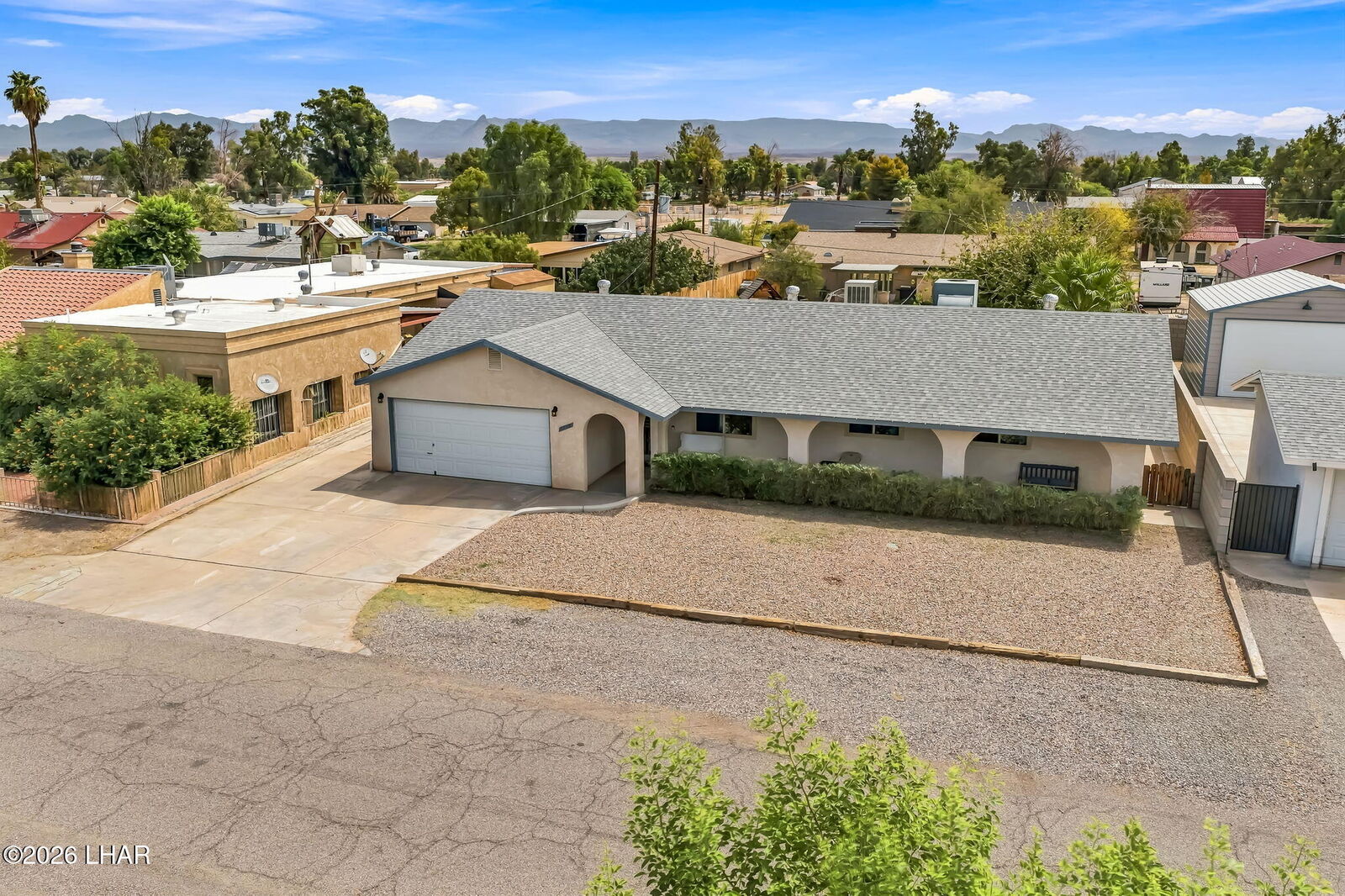 Property Photo: 8710 S Juniper St AZ 86440