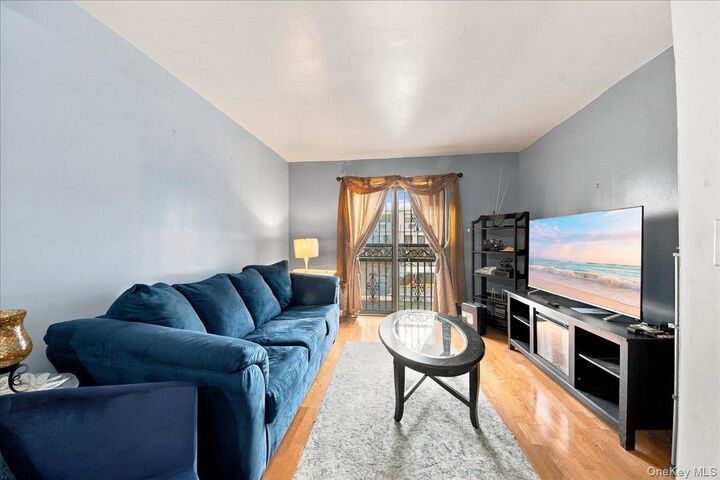 Property Photo:  847 Underhill Avenue 56B  NY 10473 