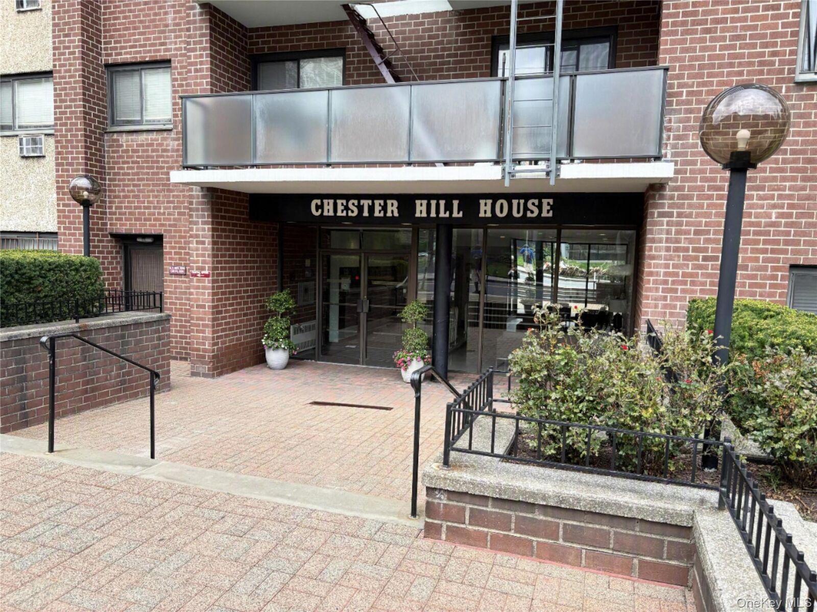 Property Photo:  395 Westchester Avenue 6O  NY 10573 