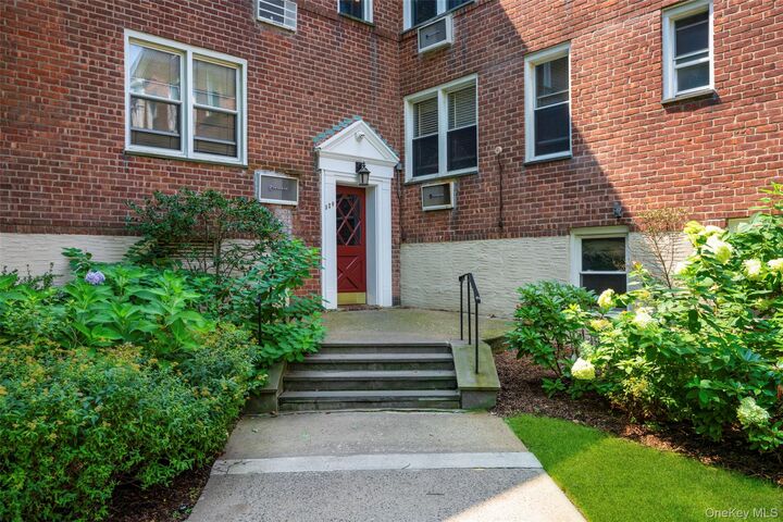 Property Photo: 320 Palmer Terrace 1E NY 10543