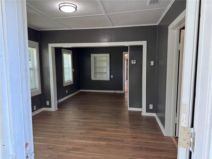 Property Photo: 606 Thornton Avenue AL 36610