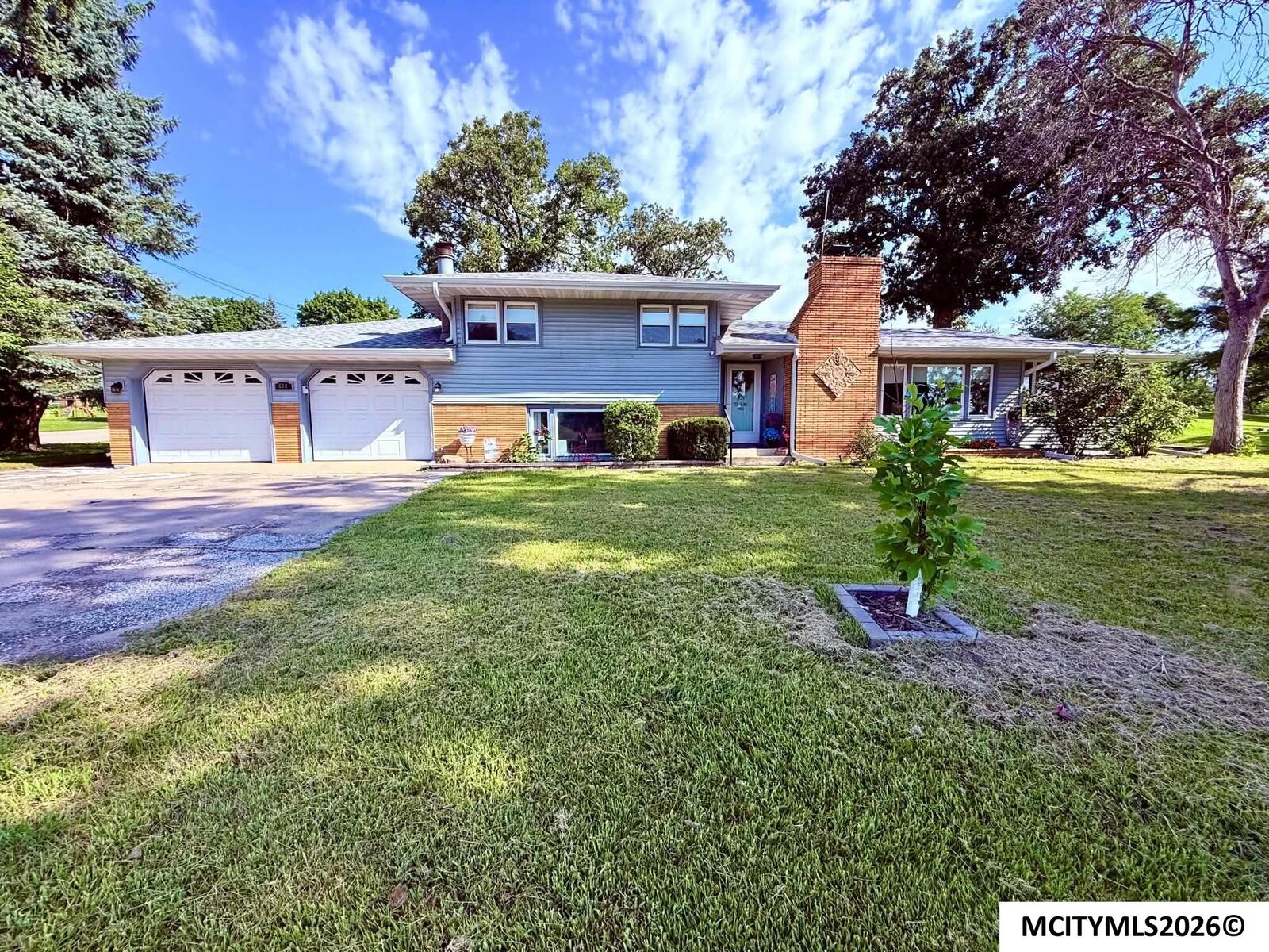 Property Photo: 610 W Congress IA 50458