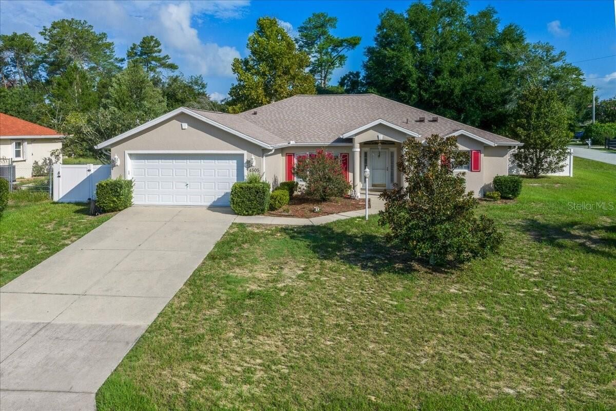 Property Photo: 4505 SW 108th Place FL 34476