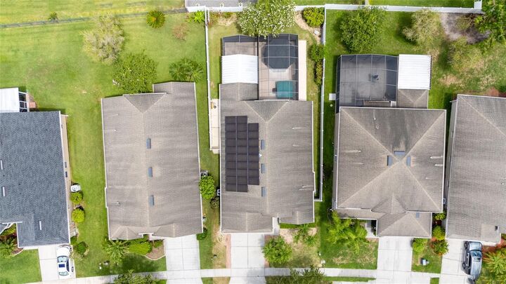 Property Photo: 14617 Keelford Way FL 32824