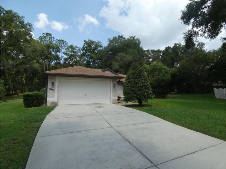 Property Photo:  19443 SW 101st Place Road  FL 34432 
