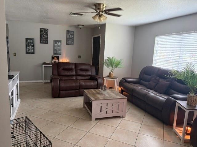 Property Photo:  914 Nicholson St  FL 33755 