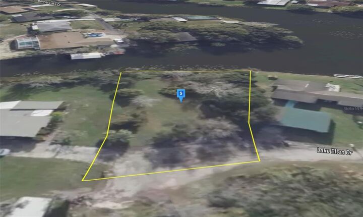 Property Photo:  3824 Lake Ellen Drive C  FL 33844 