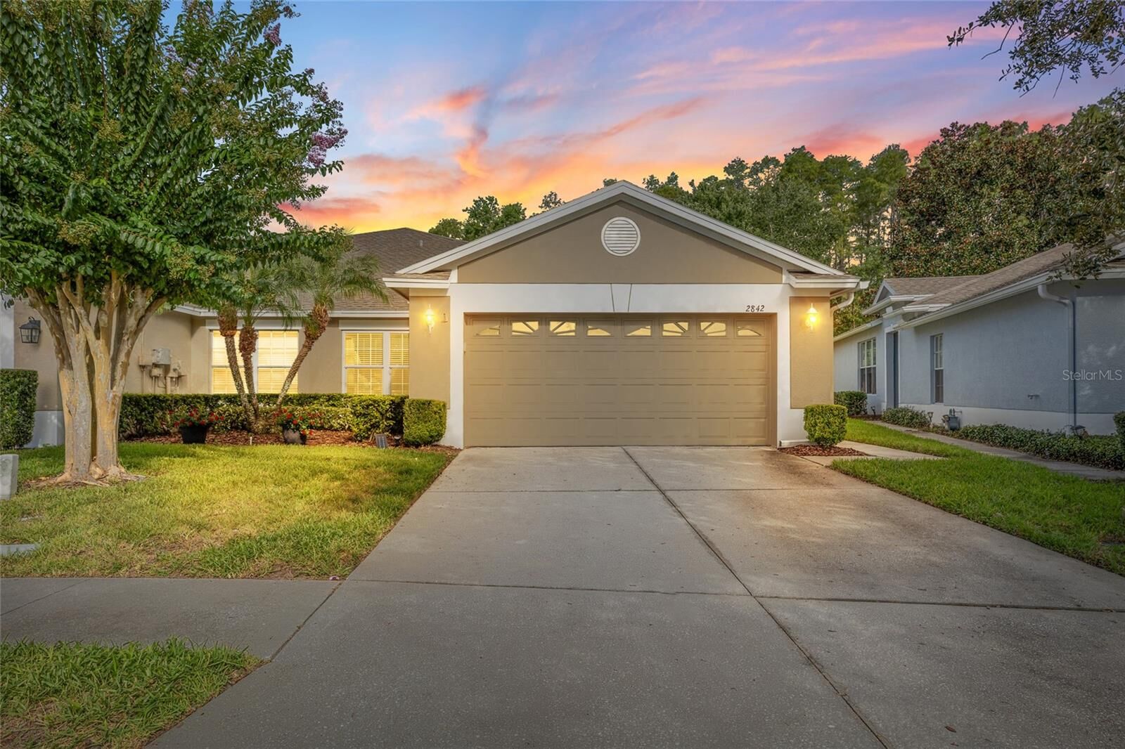 Property Photo:  2842 Tanglewylde Drive  FL 34638 