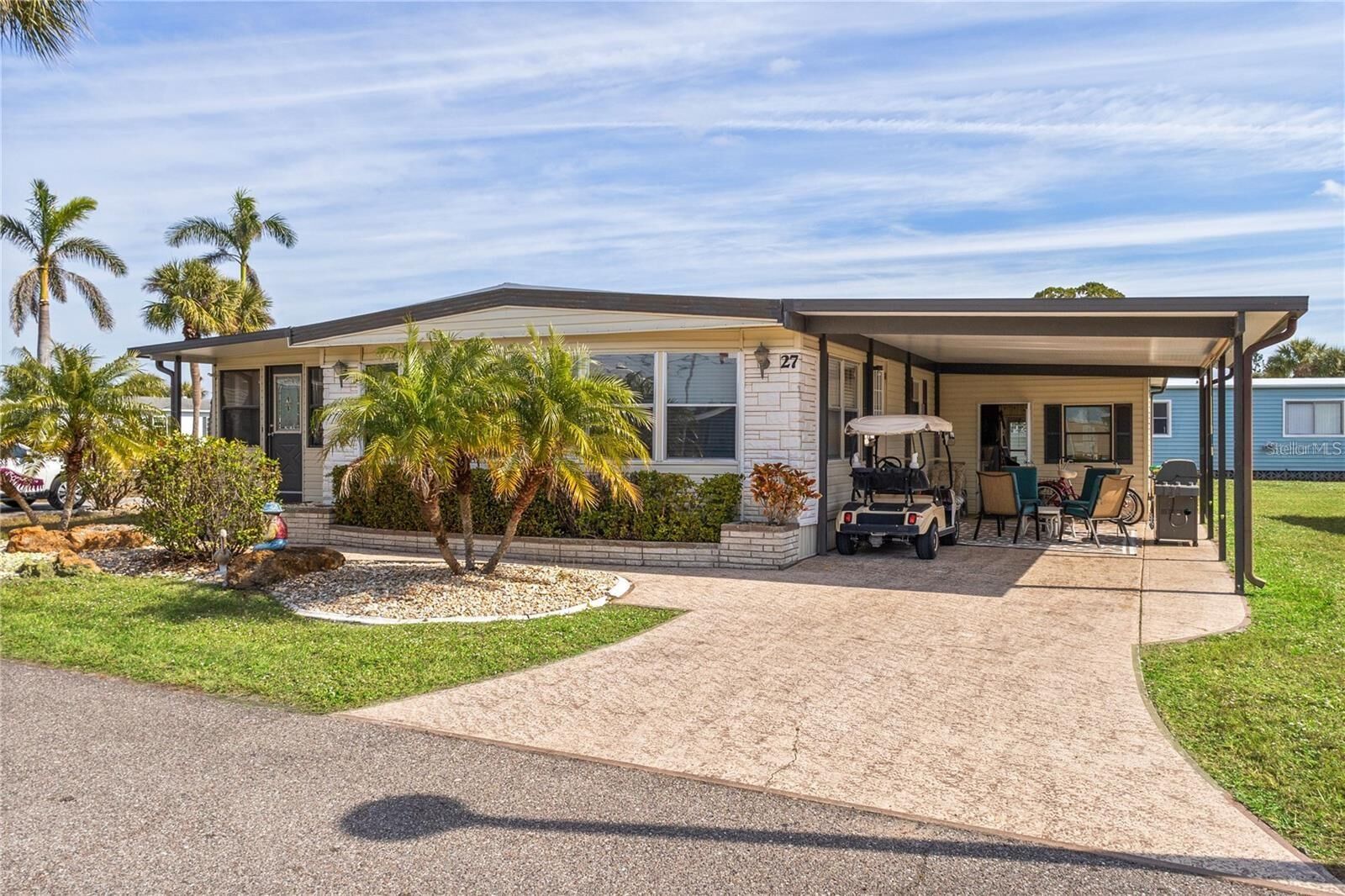 Property Photo: 2100 Kings Highway 27 FL 33980
