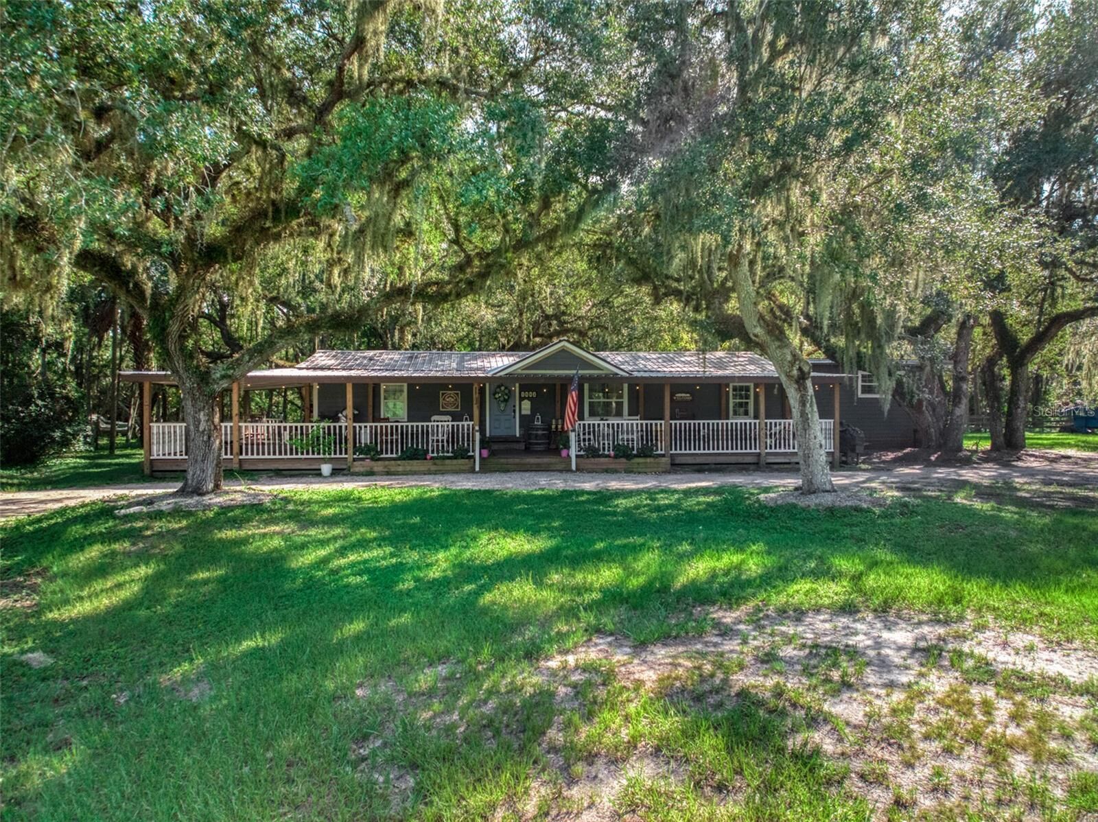 Property Photo:  1682 Friendship Lane  FL 33890 