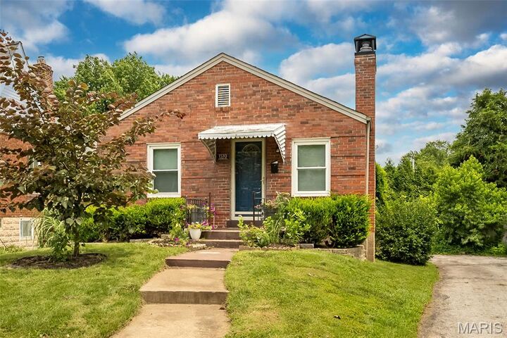 Property Photo:  1510 Collins Avenue  MO 63117 