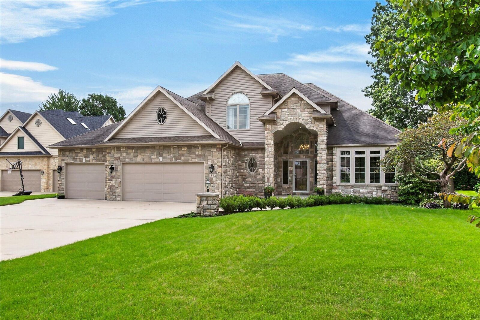 Property Photo: 1362 Stonecreek Court MI 49085