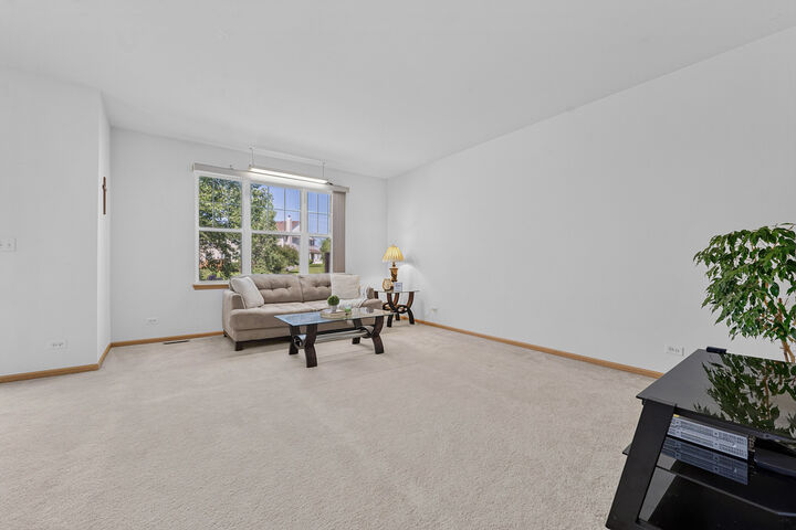 Property Photo: 2835 Cattail Court C IL 60084