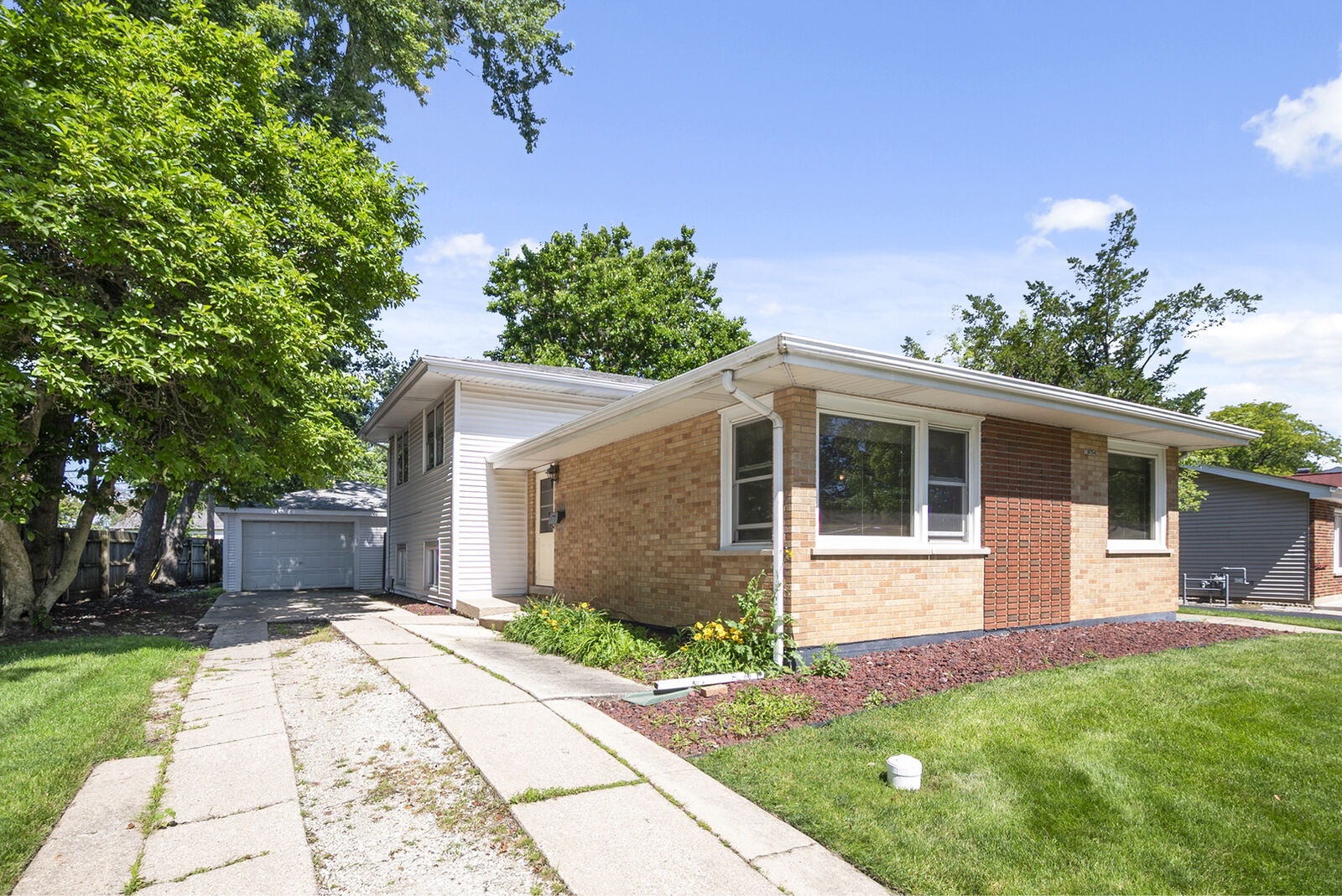 Property Photo:  16754 Oconto Avenue  IL 60477 