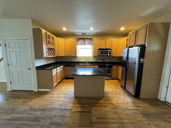 Property Photo: 609 E 89th Street IL 60619