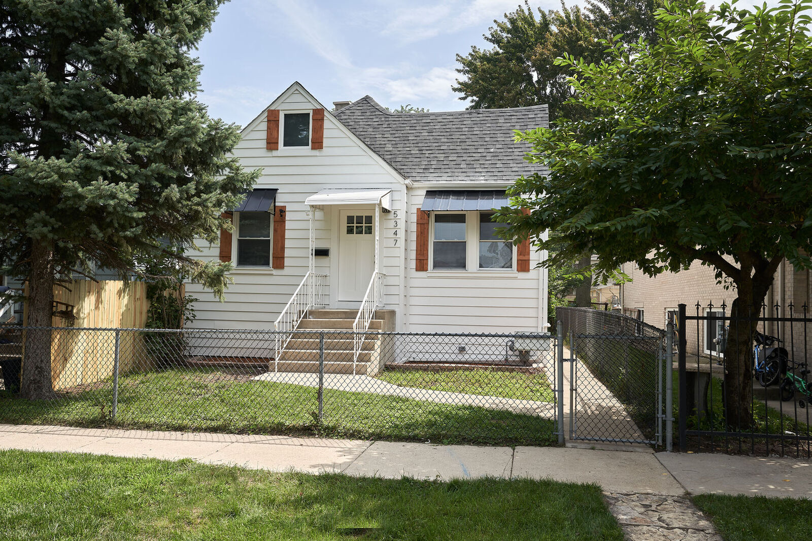 Property Photo:  5347 S 73 Avenue  IL 60501 