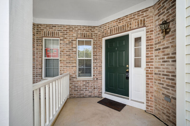 Property Photo: 946 Cynthia Lane IL 60156