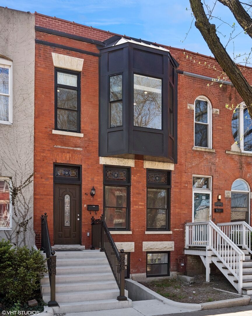 Property Photo: 2347 W Altgeld Street IL 60647