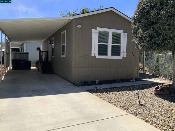 Property Photo:  174 Sunset Way  CA 94565 