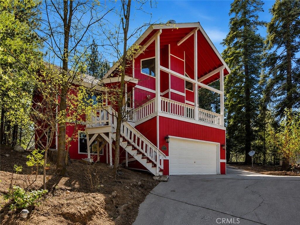 Property Photo: 27661 Canyon Drive CA 92326